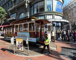 The most amazing thing about San Francisco is the transport services. The cable cars are available to roam and chill in the square which is the best p